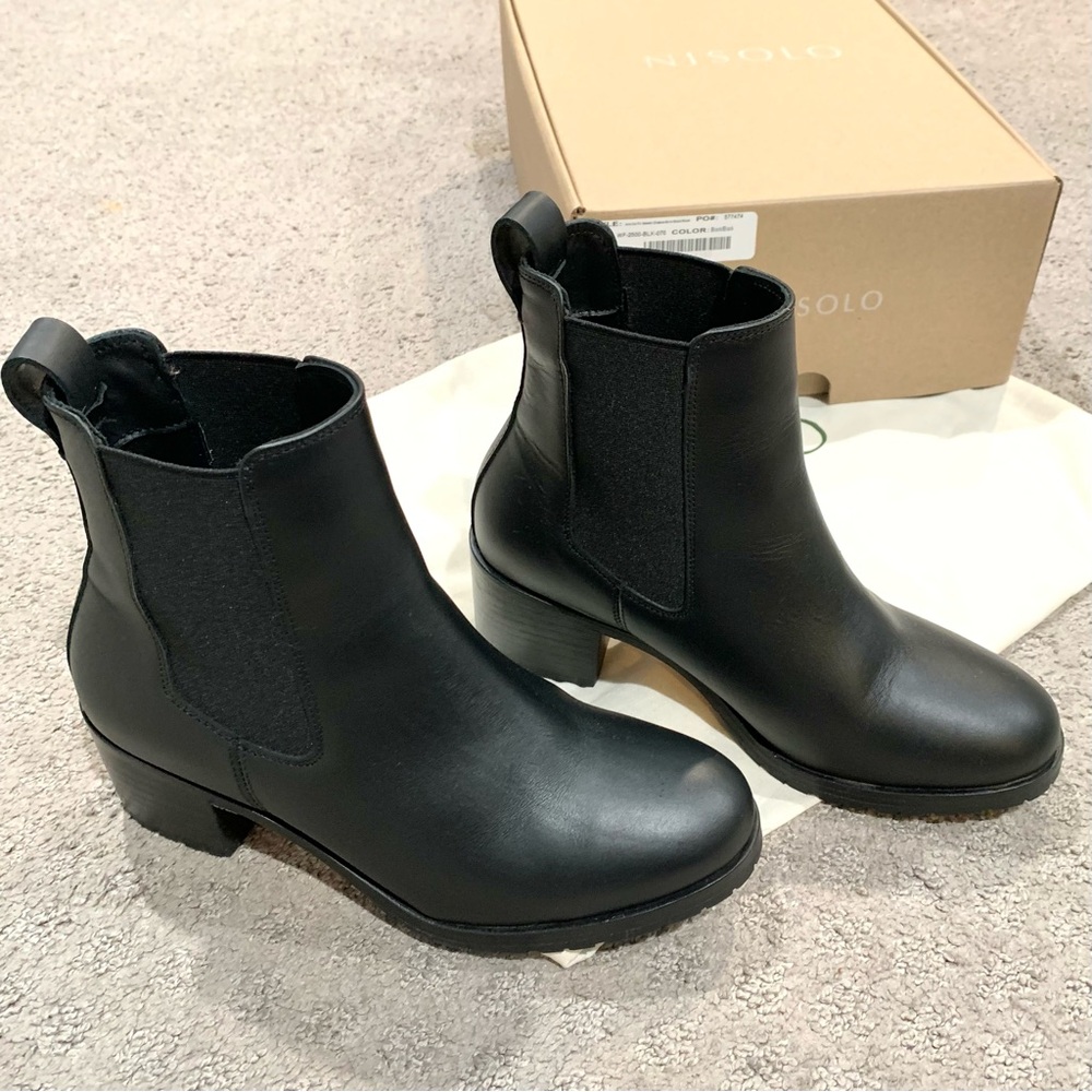 Nisolo Ana Go-To Heeled Chelsea Boot US 7 Black Leather | Lug Sole